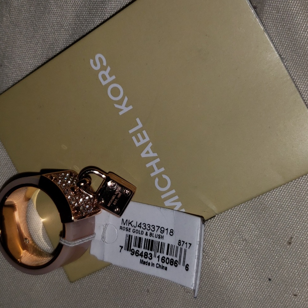 Michael Kors ring